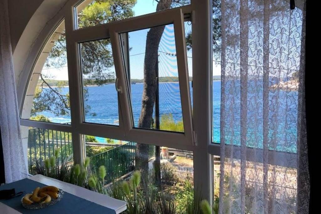 Shabby Chic Beach Cottage Hvar Χβαρ Εξωτερικό φωτογραφία
